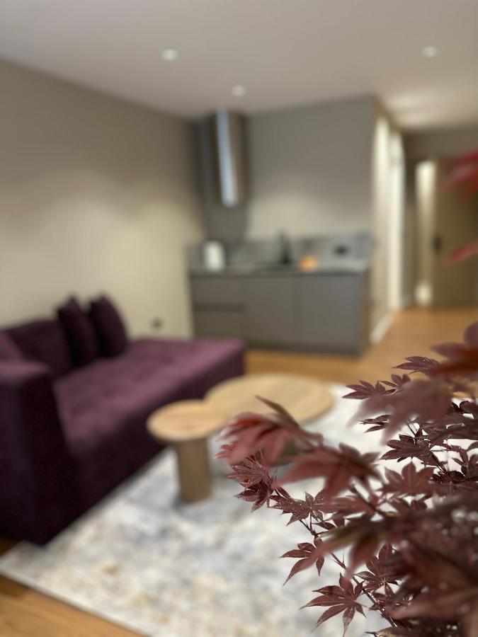 Aia Suites & Apartments Тирана Екстериор снимка